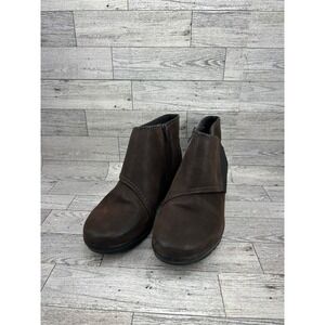 Clarks Cloudsteppers Brown Suede Leather Ankle Booties Women's Size 7 Wide